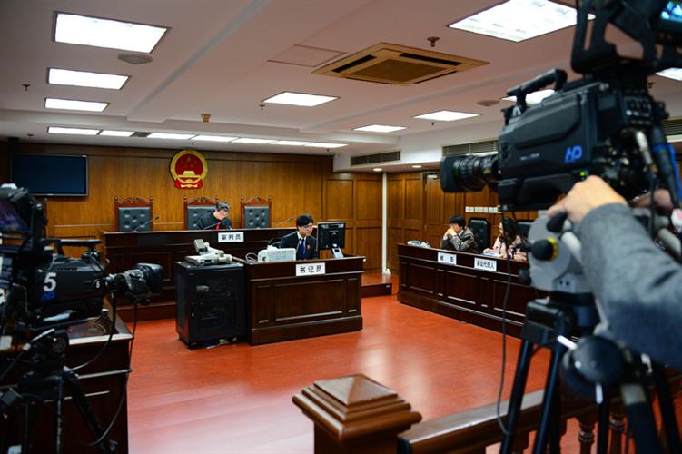 [黄浦]法院首次通过手机客户端直播案件庭审-上