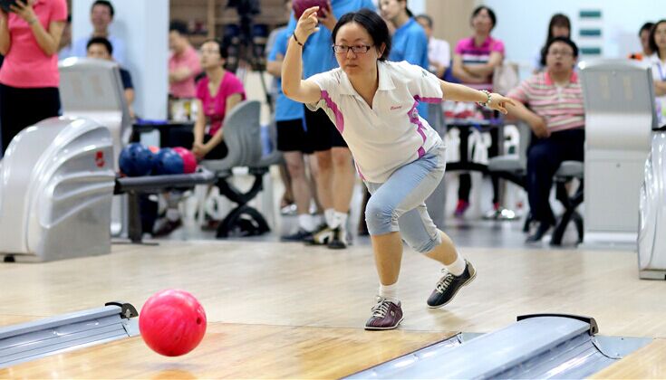 [嘉定]市民运动会保龄球比赛举行