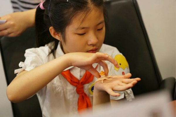 劳动报社举办 爱的教育 六一儿童节亲子活动--