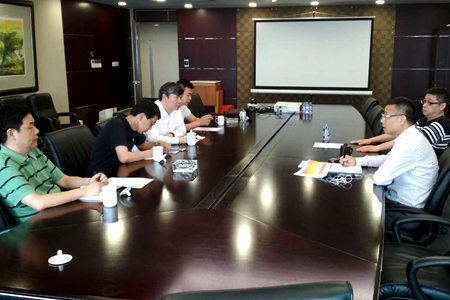 徐汇区委召开参政议政工作推进会