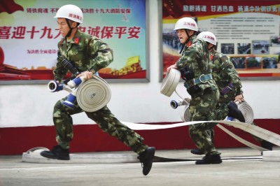 沪杨浦区公安消防支队:用 最帅逆行 守一方平安