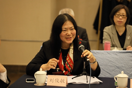 民建政协委员谈市政协常委会工作报告