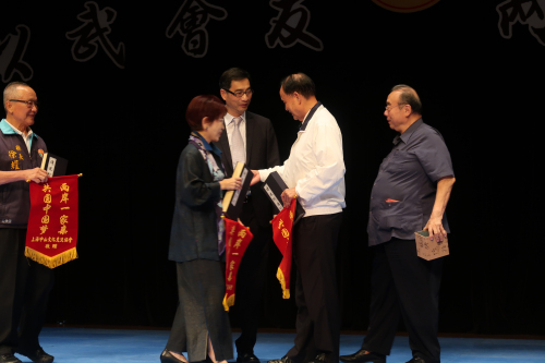 “心平气和，止戈为武” ，洪秀柱也捧场了这次“武林大会”