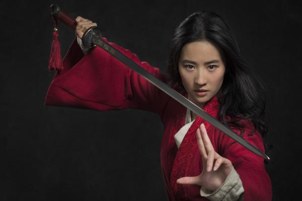 刘亦菲饰演花木兰的消息引发中美网友热议.视觉中国图