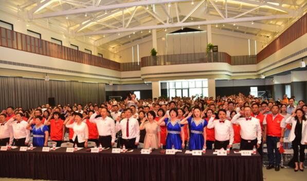 �߾���ٰ�����98���꣬ϲӭ���й�����70�������⵳�ջ