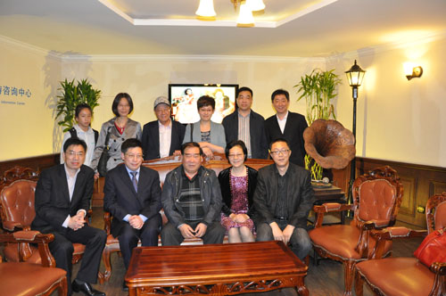 上海文联-老房子里办故事会 追忆文化名人往事